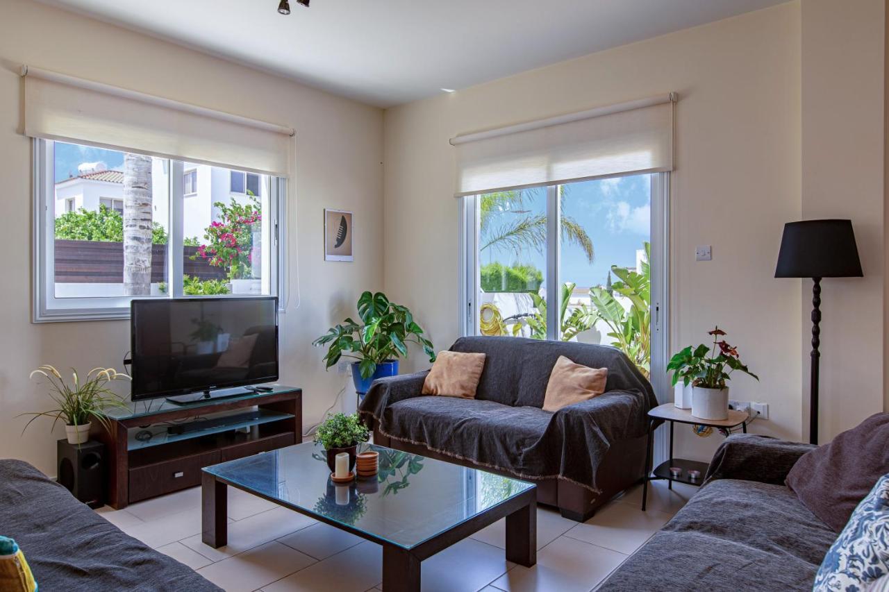 Villa Nova Protaras Bagian luar foto