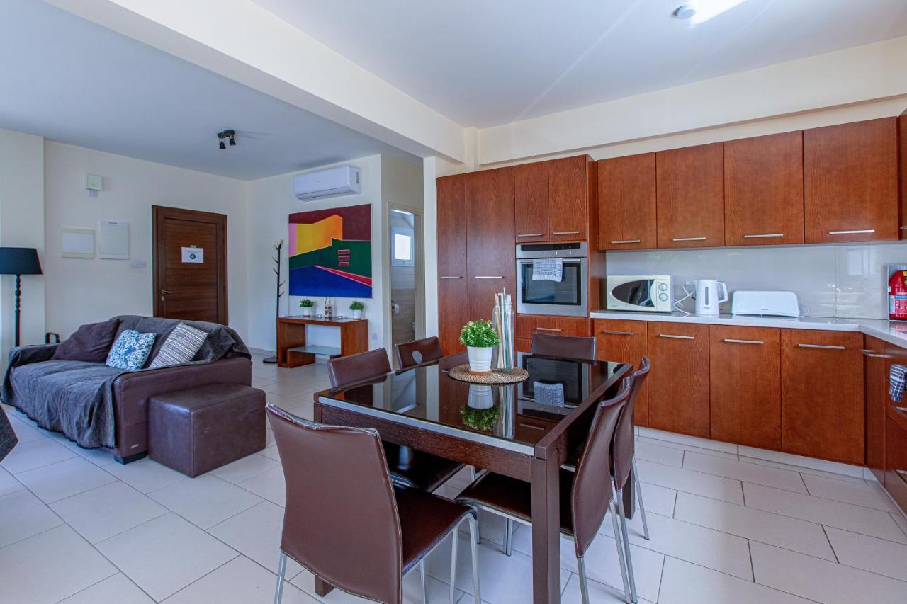 Villa Nova Protaras Bagian luar foto