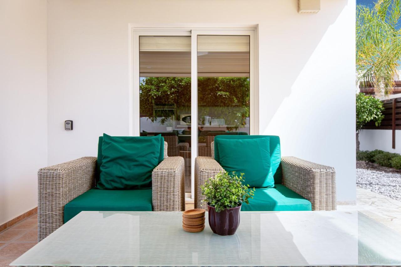 Villa Nova Protaras Bagian luar foto
